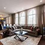 Luxe Louisville Condo~King Br~Near Yum Center