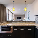 Luxe Louisville Condo~King Br~Near Yum Center